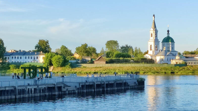 Удобно и безопасно: где купаться и загорать в Подмосковье